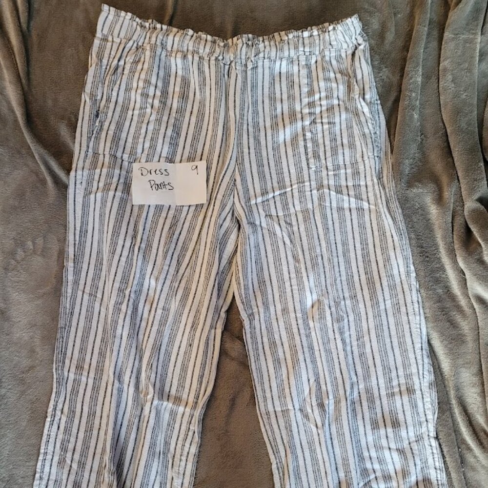 Time and Tru White and Black Striped Wide-Leg Pants